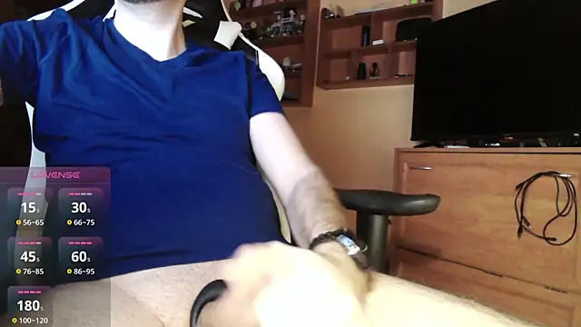 Snapshot of Bigszaab chatting on 11.15.25 Bigszaab online show from 11.15.25