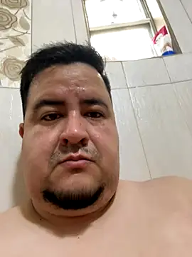 Snapshot of Ricomty chatting on 11.29.25 Ricomty online show from 11.29.25