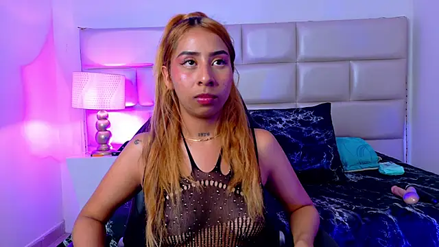 laila stilwiills online show from 09.12.25