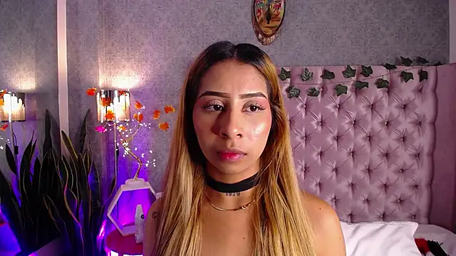 laila stilwiills online show from 11.22.25