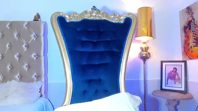 antonio  444 online show from 09.16.25