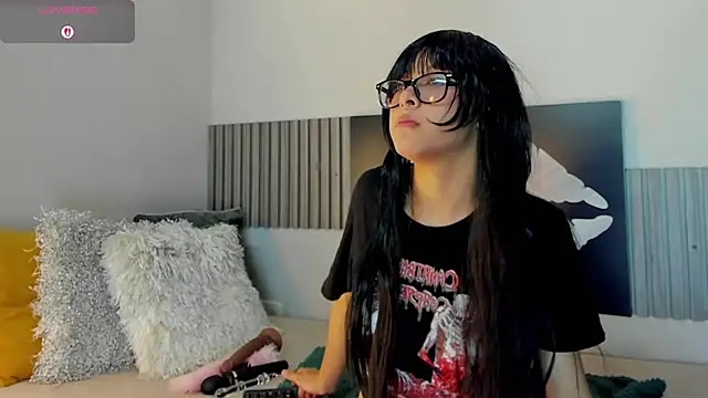 Blue Sixx online show from 11.05.25