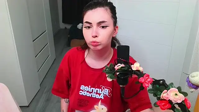 peachyness online show from 04.26.26