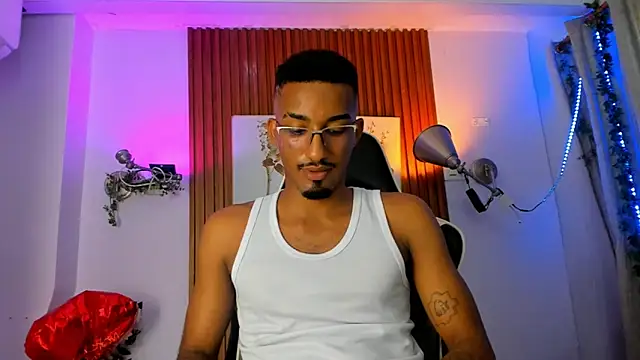 Darwin mayo online show from 09.22.25