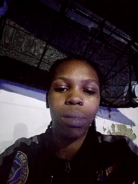 Snapshot of GoldSnowXxX chatting on 10.06.25 GoldSnowXxX online show from 10.06.25