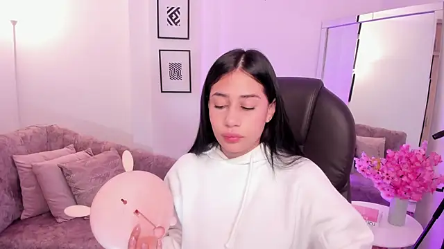 miranda crawfor online show from 11.06.25