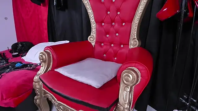 LiliThara online show from 02.02.26