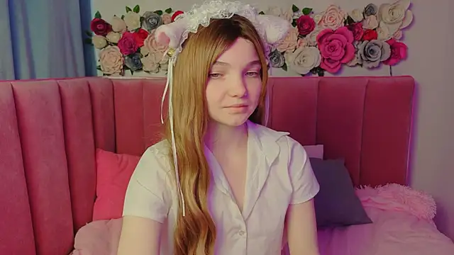 Snapshot of AnimeAlica18 chatting on 11.05.25 AnimeAlica18 online show from 11.05.25