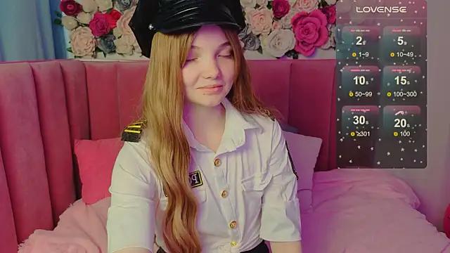 Snapshot of AnimeAlica18 chatting on 11.06.25 AnimeAlica18 online show from 11.06.25