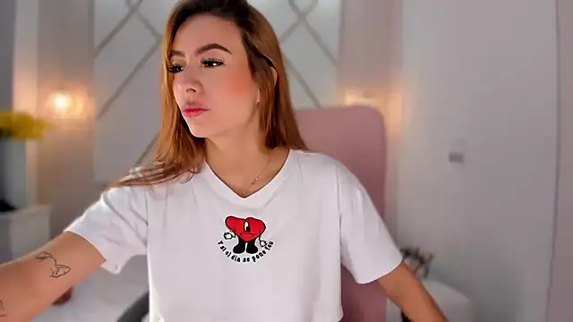 isabellashine online show from 03.18.26