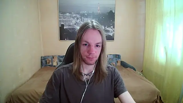 Snapshot of AdamDickens chatting on 04.19.26 AdamDickens online show from 04.19.26
