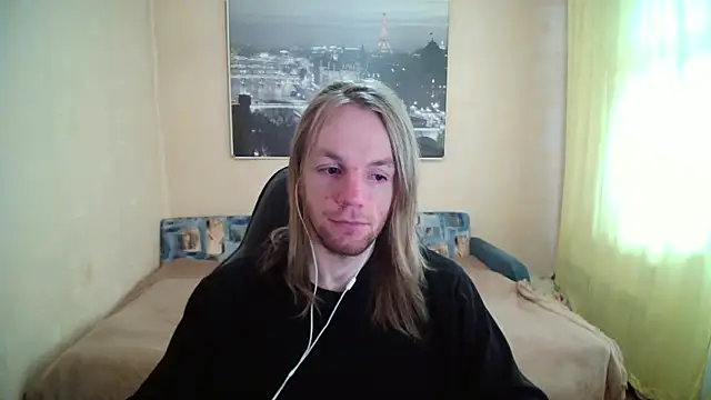 Snapshot of AdamDickens chatting on 04.23.26 AdamDickens online show from 04.23.26