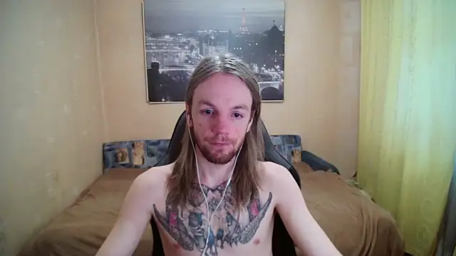 Snapshot of AdamDickens chatting on 05.07.26 AdamDickens online show from 05.07.26