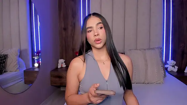 LucySalvatore  online show from 03.29.26