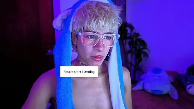 Snapshot of taichi_bluy chatting on 11.21.25 taichi bluy online show from 11.21.25