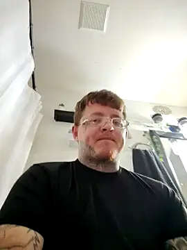 Snapshot of Bwcgoonie chatting on 09.16.25 Bwcgoonie online show from 09.16.25