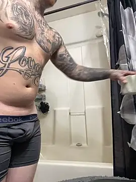 Snapshot of Bwcgoonie chatting on 09.28.25 Bwcgoonie online show from 09.28.25