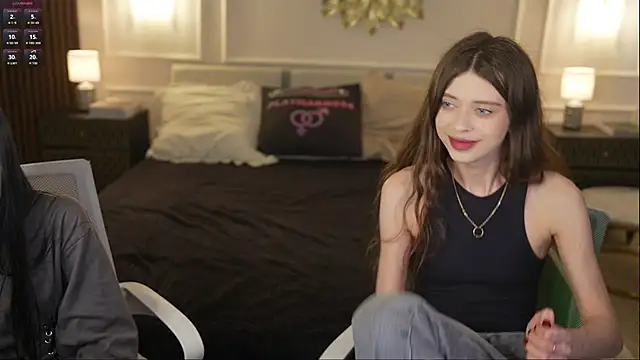 Snapshot of Regina_Sweet054 chatting on 04.12.26 Regina Sweet054 online show from 04.12.26