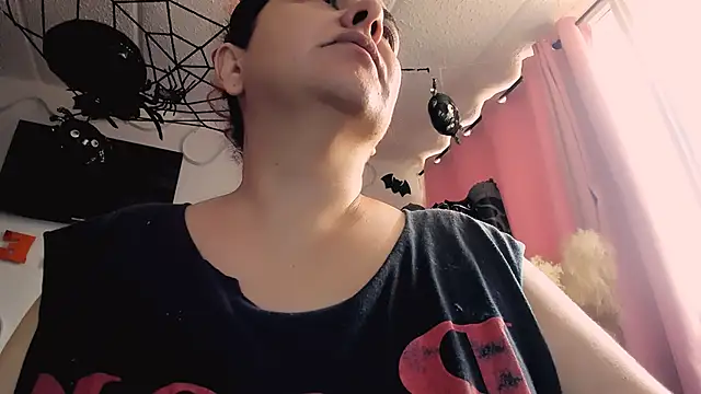 Snapshot of ASTRIDCHAT chatting on 10.26.25 ASTRIDCHAT online show from 10.26.25