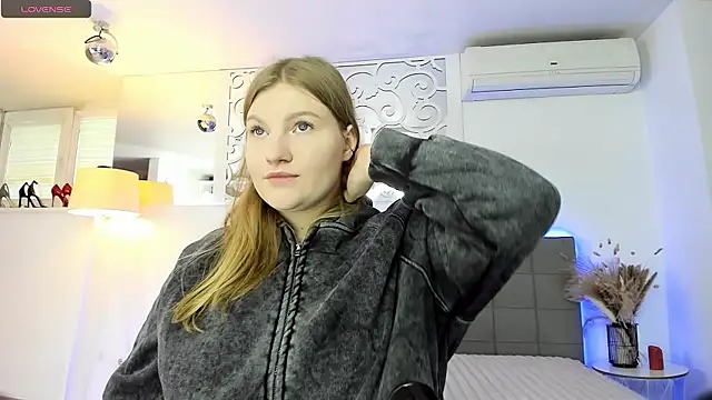 AshleyJoness online show from 10.27.25