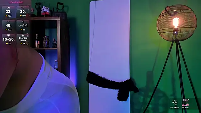 Snapshot of LiamCarterX chatting on 10.25.25 LiamCarterX online show from 10.25.25