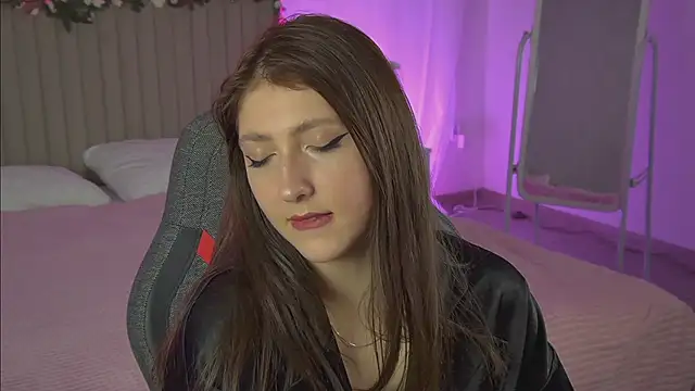 Mary Miiller online show from 10.12.25