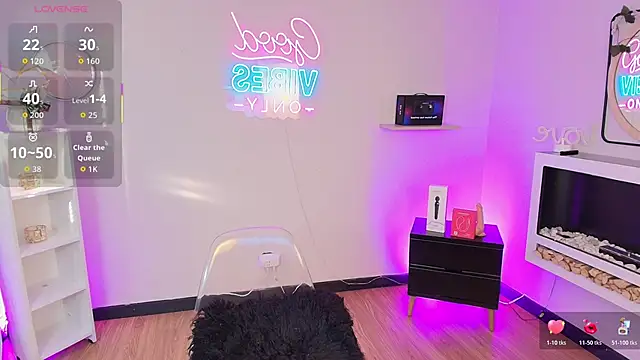 Alice Vixen online show from 12.19.25