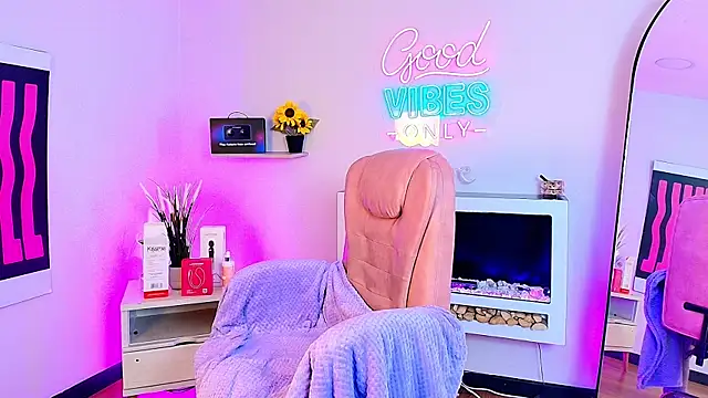 Alice Vixen online show from 05.26.26