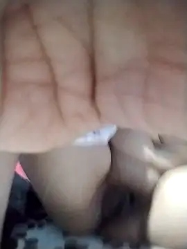 OliviaMorris1 online show from 10.12.25