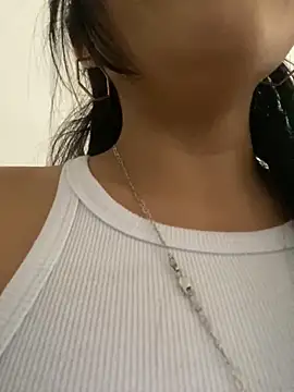 Rosa 25x online show from 10.18.25