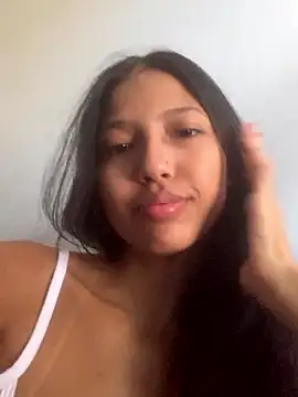 Auroragravidinha online show from 01.08.26