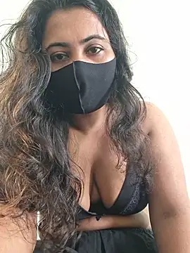 Snapshot of Bristy- chatting on 09.16.25 Bristy- online show from 09.16.25