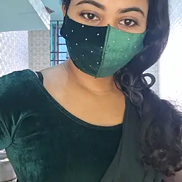 Snapshot of Bristy- chatting on 11.15.25 Bristy- online show from 11.15.25