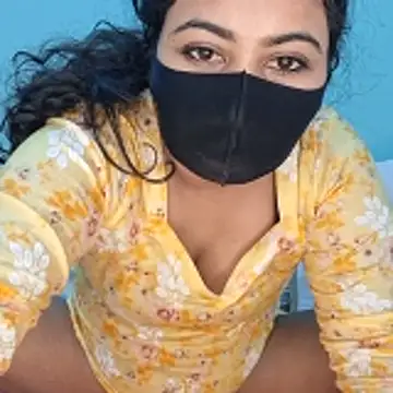 Snapshot of Bristy- chatting on 11.27.25 Bristy- online show from 11.27.25