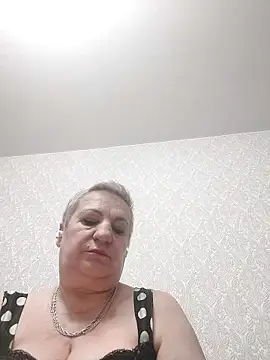 StarNicole online show from 12.14.25