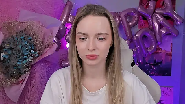 JuliaBrewwer online show from 09.25.25