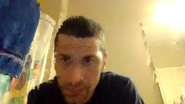 Snapshot of dik4cache chatting on 04.15.26 dik4cache online show from 04.15.26