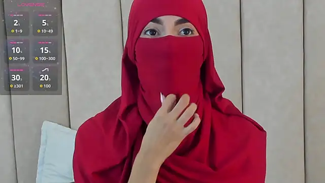  Zahiira  online show from 09.30.25