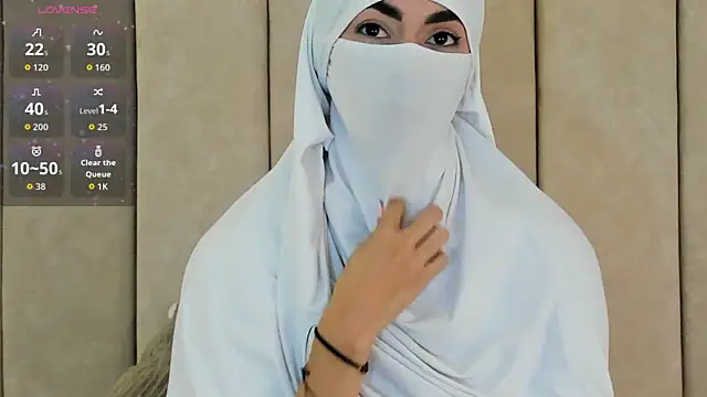  Zahiira  online show from 10.01.25