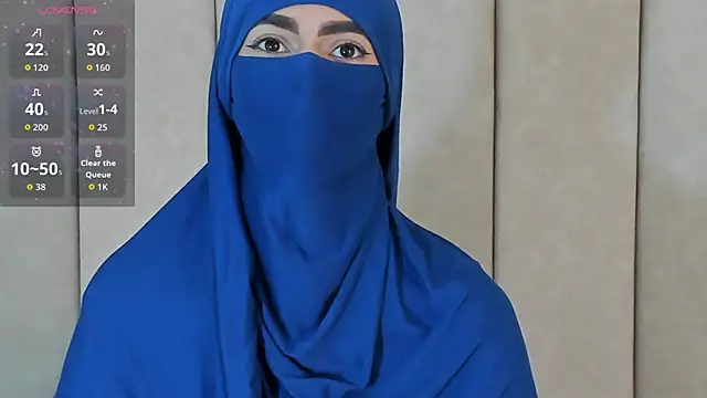  Zahiira  online show from 11.17.25