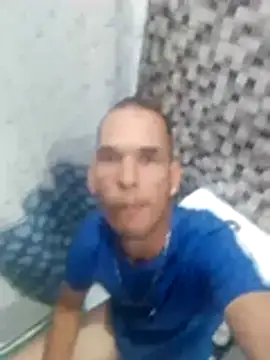 Snapshot of Alejandro260785 chatting on 02.25.26 Alejandro260785 online show from 02.25.26