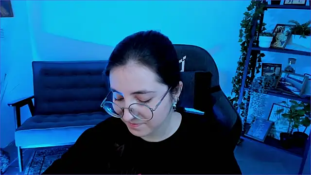 VirtuallVoyant online show from 10.06.25