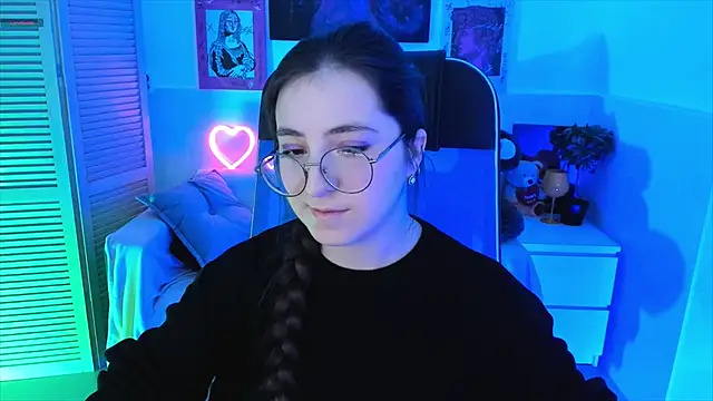 VirtuallVoyant online show from 10.13.25