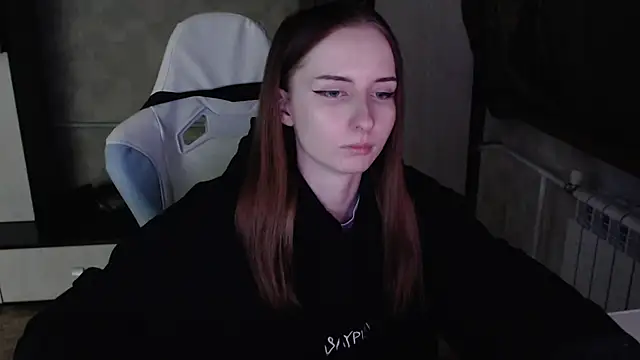 Snapshot of Cutti_Crystal chatting on 02.24.26 Cutti Crystal online show from 02.24.26