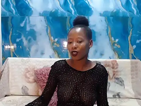 Snapshot of ebonypretty4u69 chatting on 10.01.25 ebonypretty4u69 online show from 10.01.25