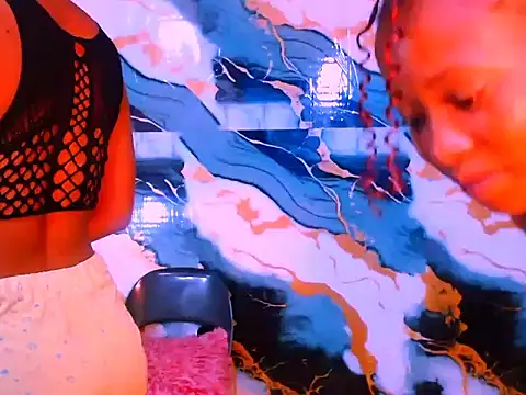 Snapshot of ebonypretty4u69 chatting on 11.14.25 ebonypretty4u69 online show from 11.14.25