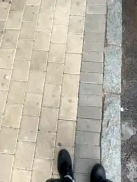 Snapshot of kamo012000 chatting on 12.02.25 kamo012000 online show from 12.02.25