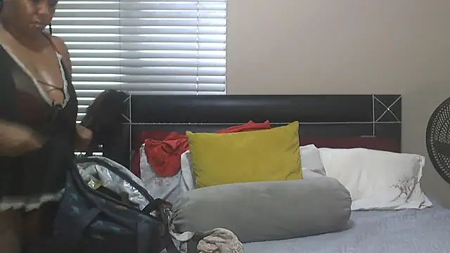 Snapshot of SweetBerryBliss chatting on 11.06.25 SweetBerryBliss online show from 11.06.25