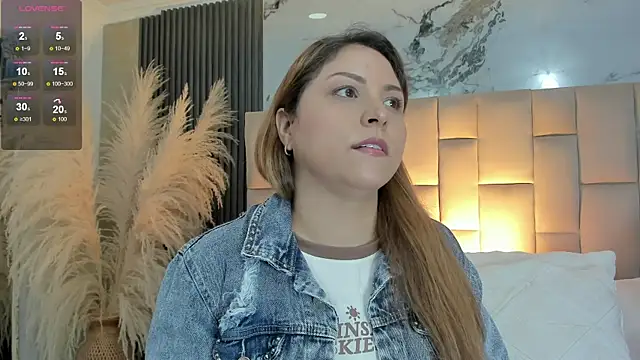 cloesummerr  online show from 03.29.26