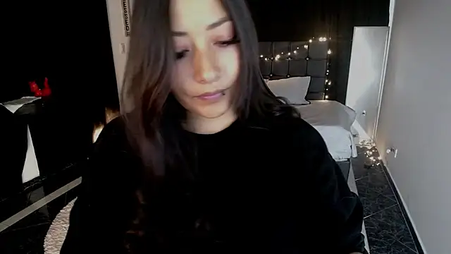 Mia 1120 online show from 09.12.25